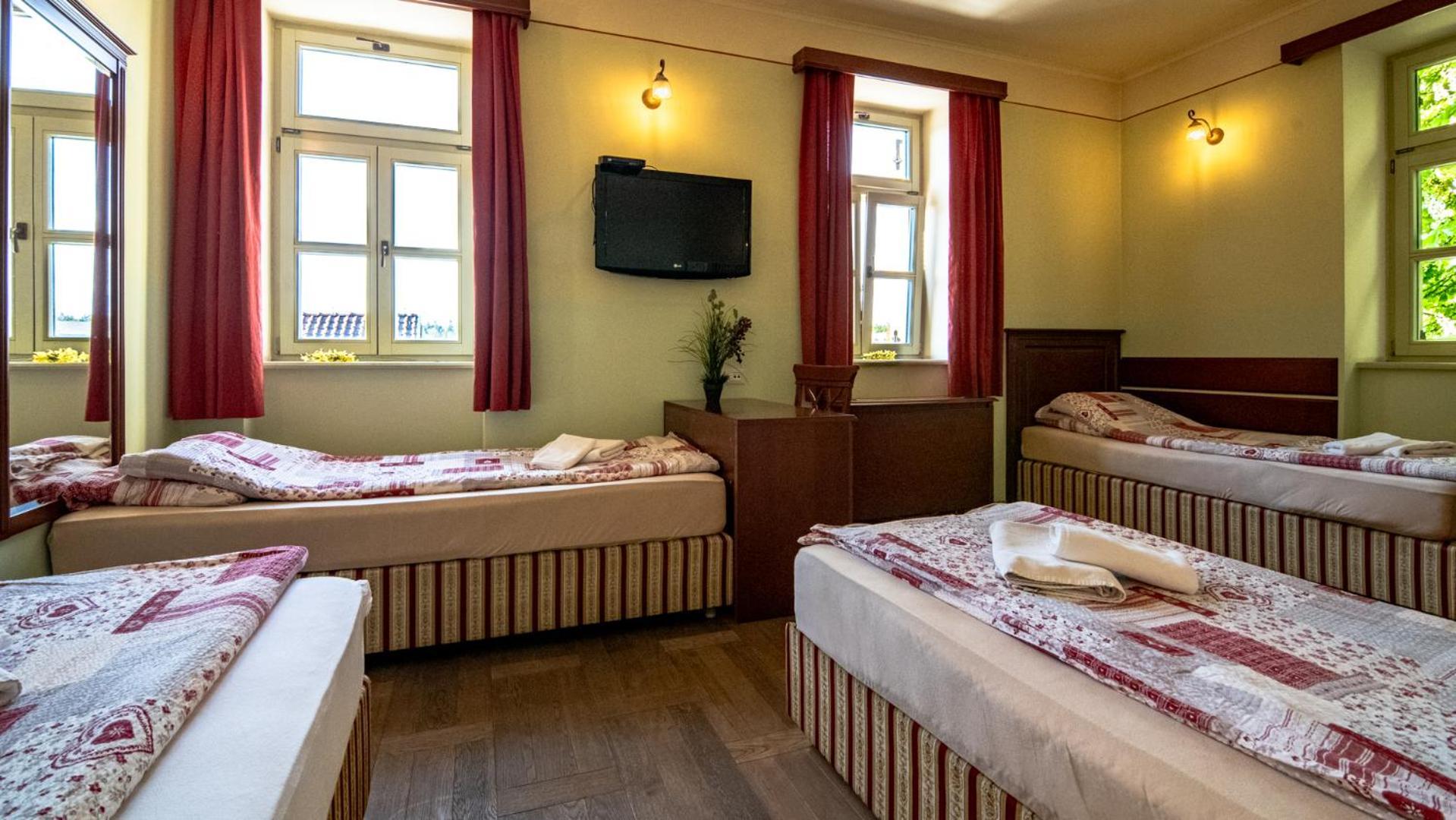 Veganfresh Hotel Medvode Buitenkant foto